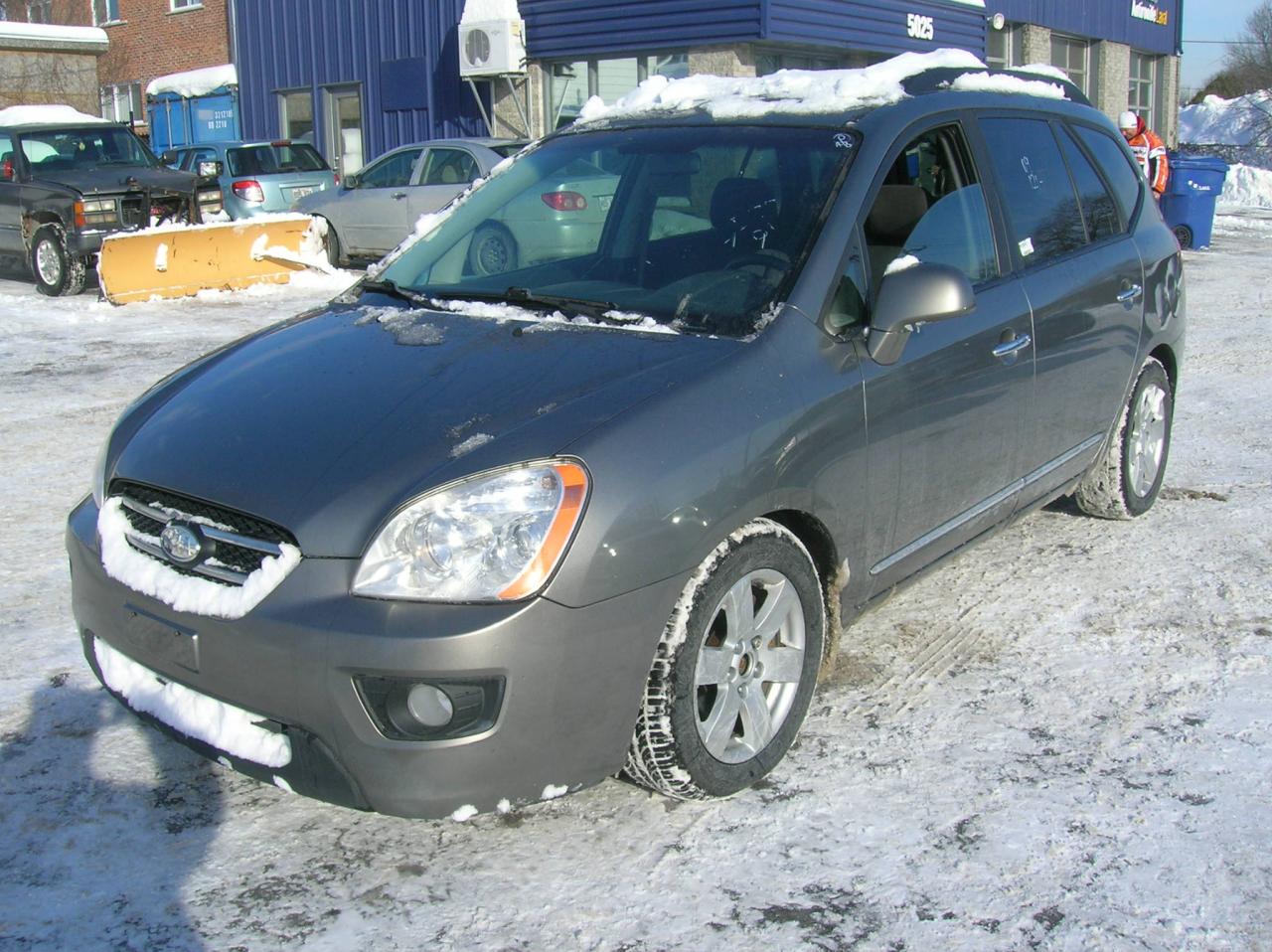 Used 2009 Kia Rondo Familiale 4 portes V6 EX for sale in Laval, QC