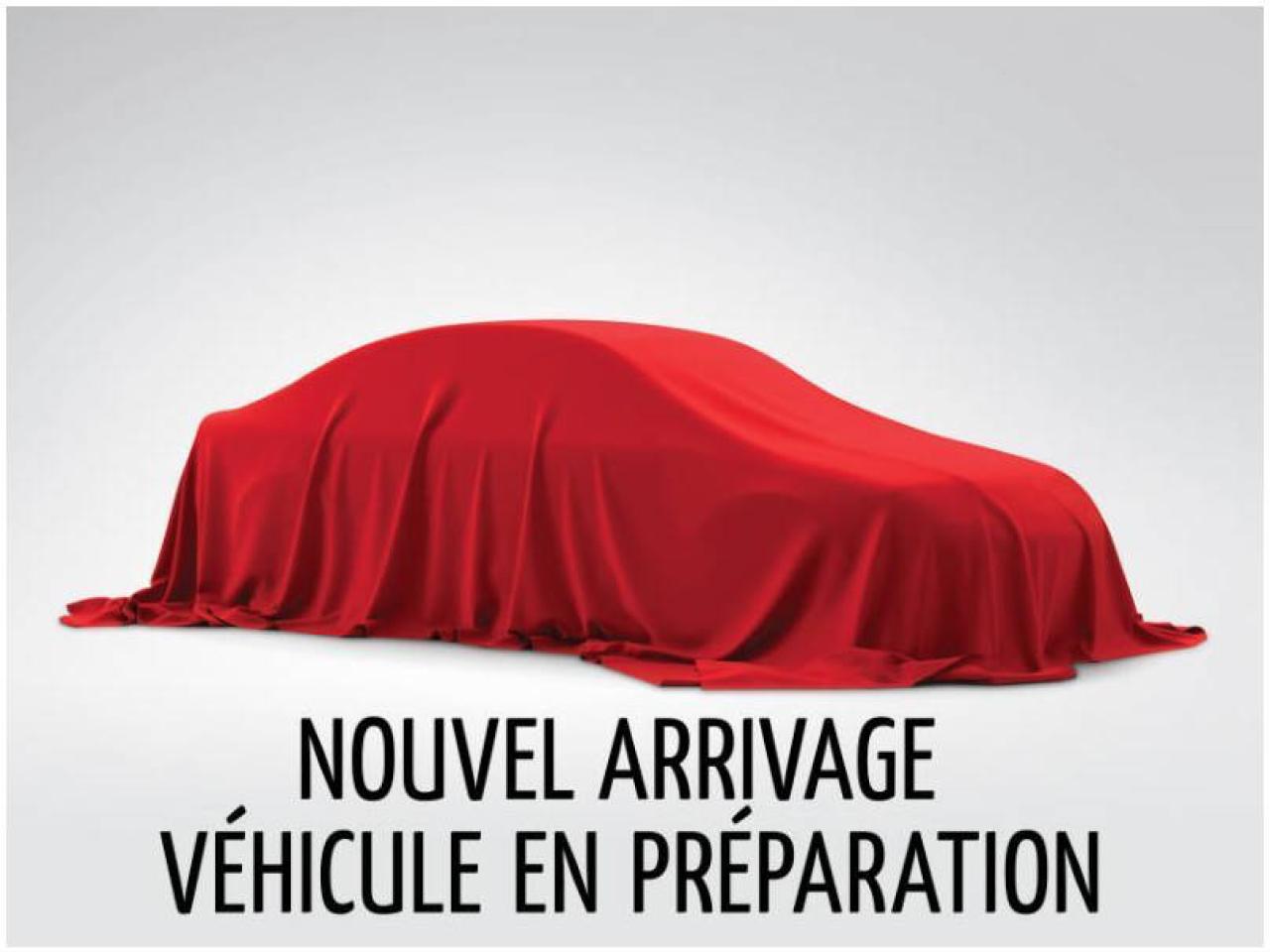 Used 2014 Toyota Yaris Hayon 5 portes, boîte manuelle, LE for sale in Montréal, QC
