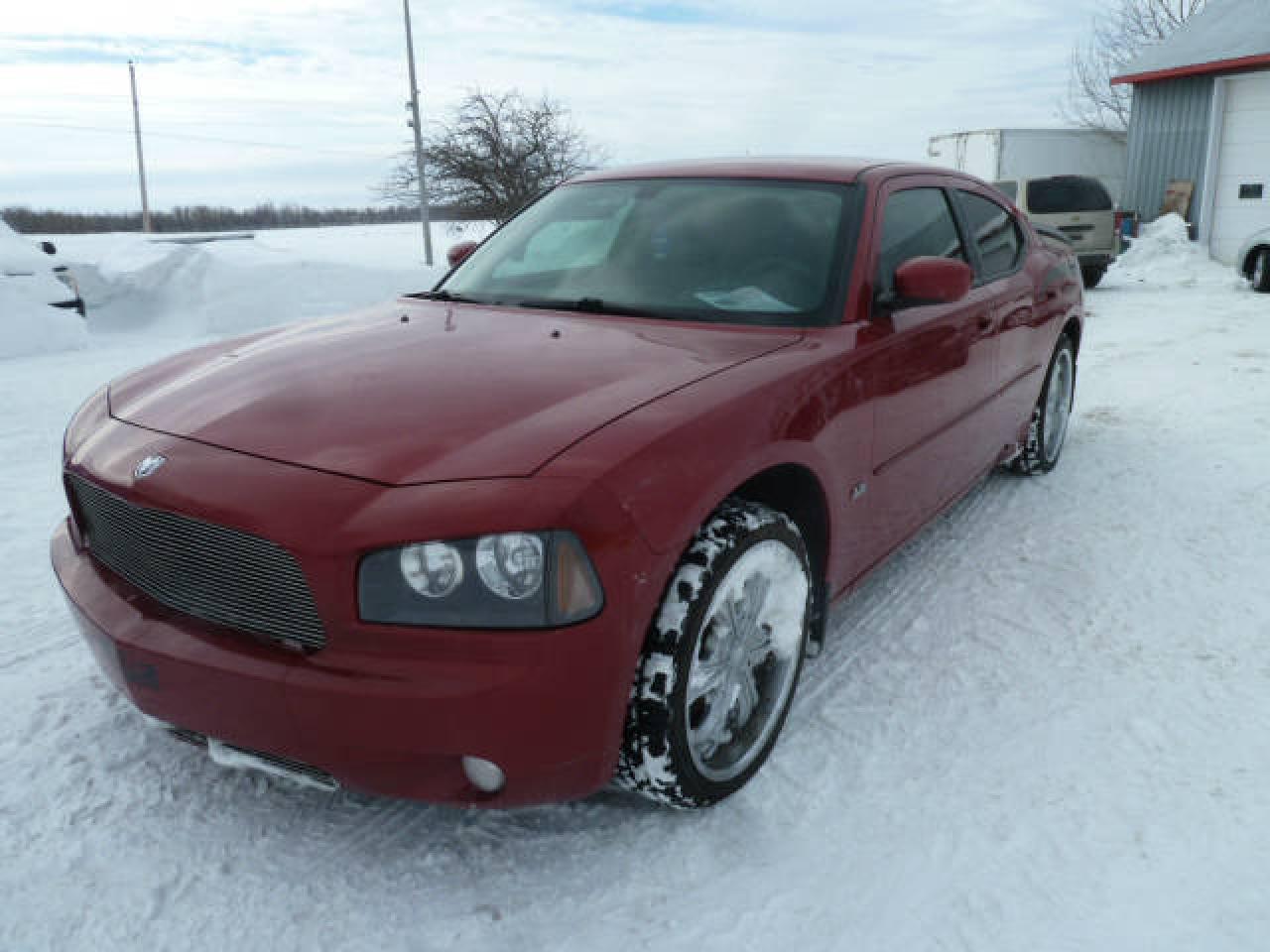 Used 2010 Dodge Charger 4dr Sdn SXT RWD for sale in St-Isidore, QC