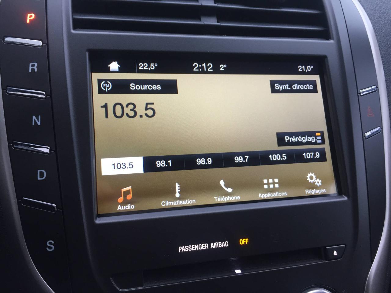 645687