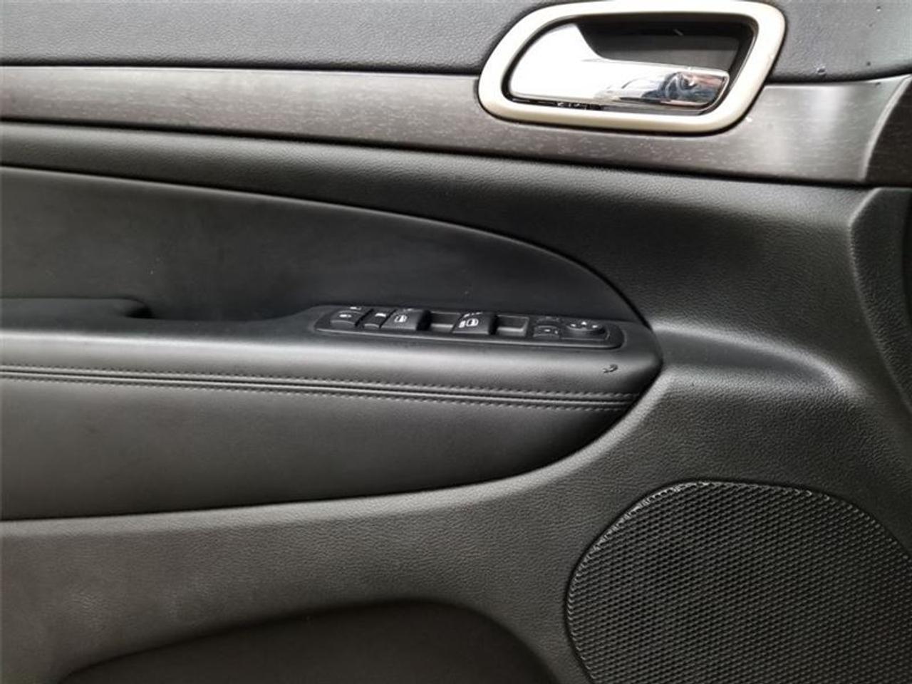 645688.11693704
