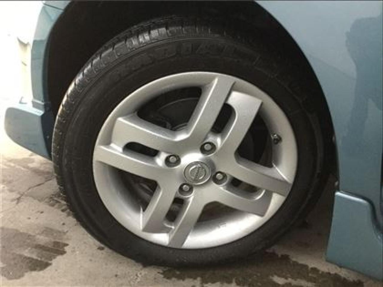645704