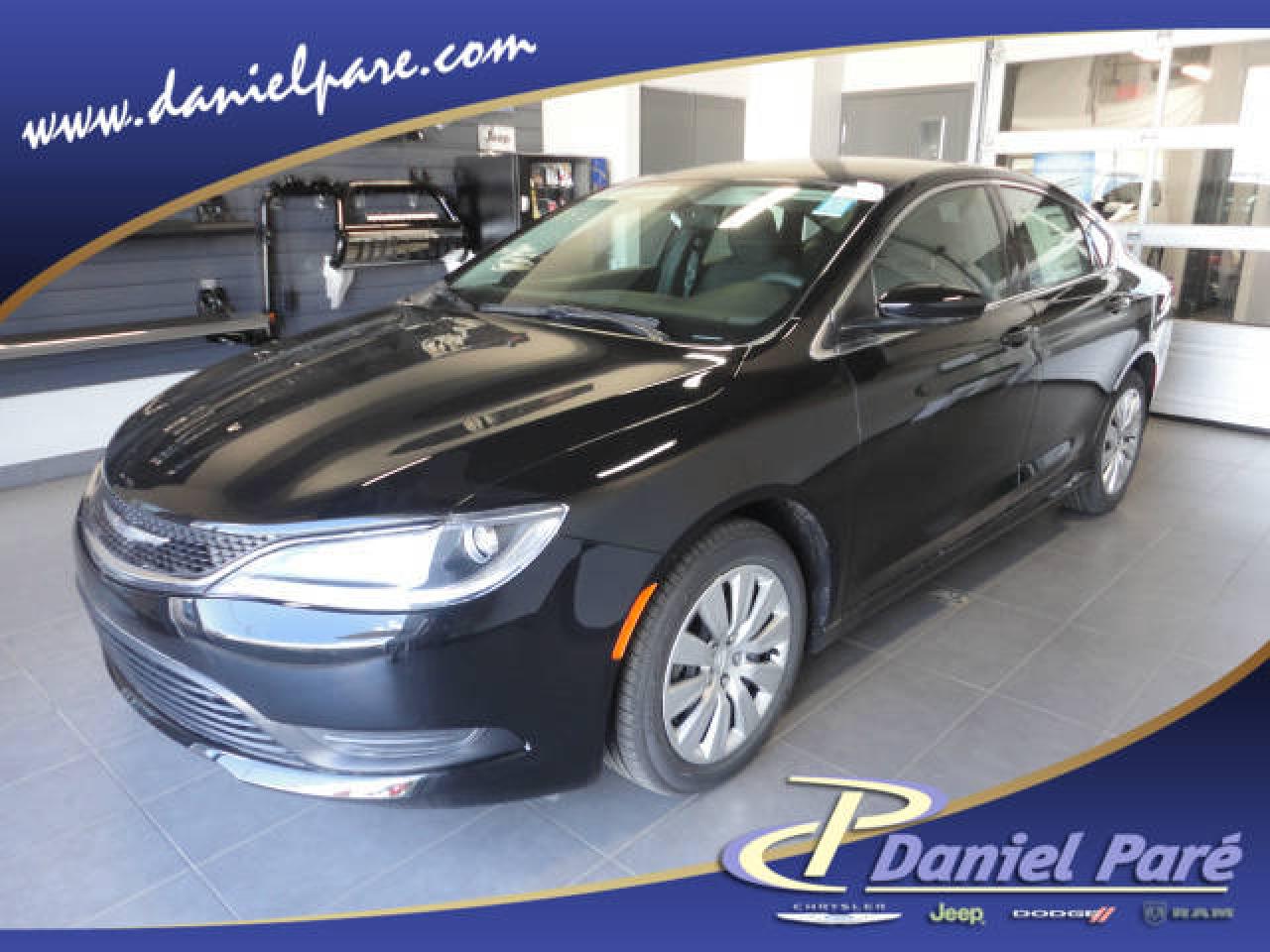 Used 2016 Chrysler 200 LX, LIQUIDATION NEUF for sale in Ste-Marie, QC