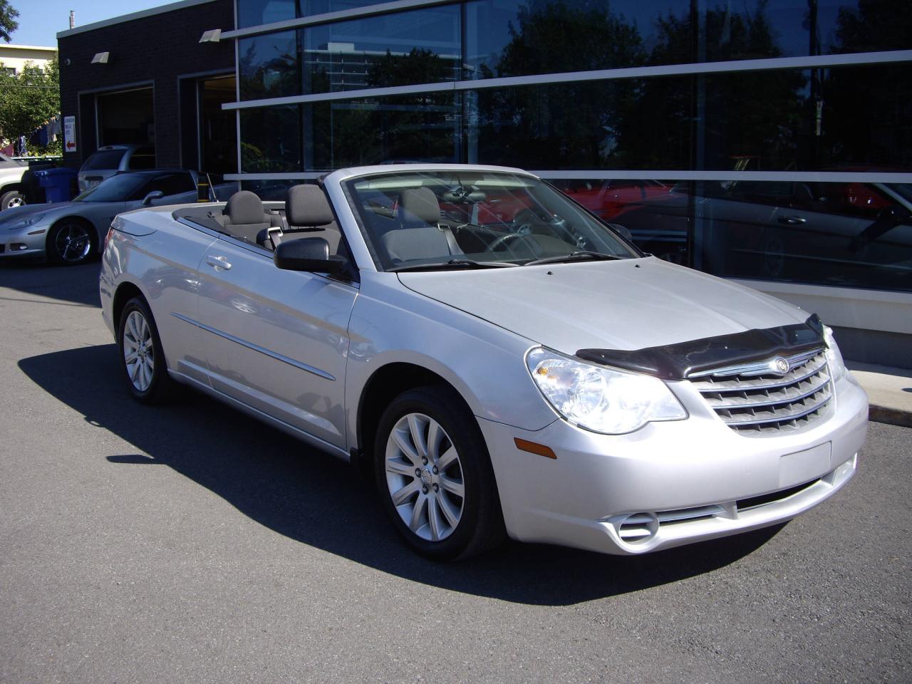 Used 2010 Chrysler Sebring Décapotable 2 portes LX for sale in Montréal, QC