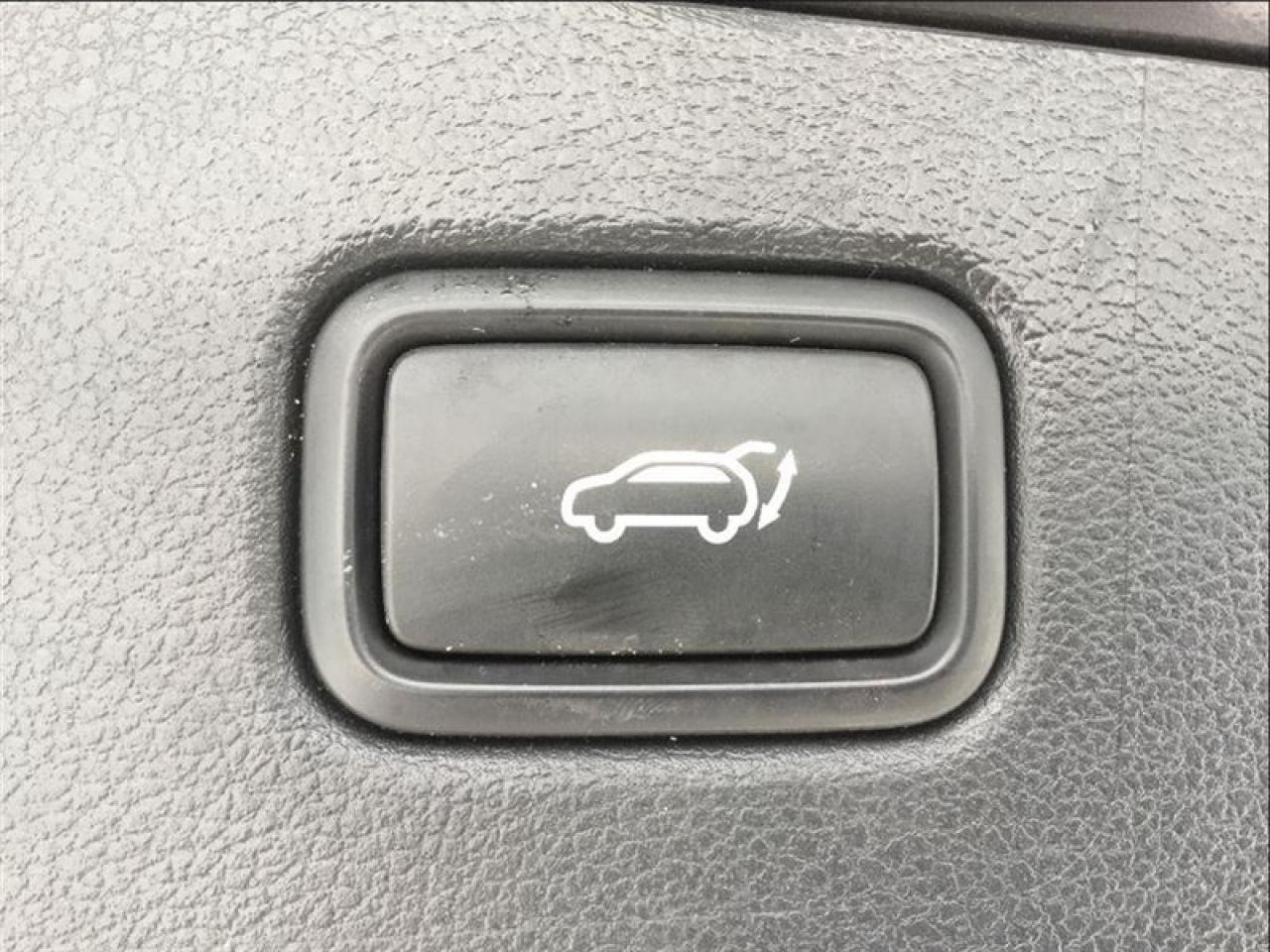 645716