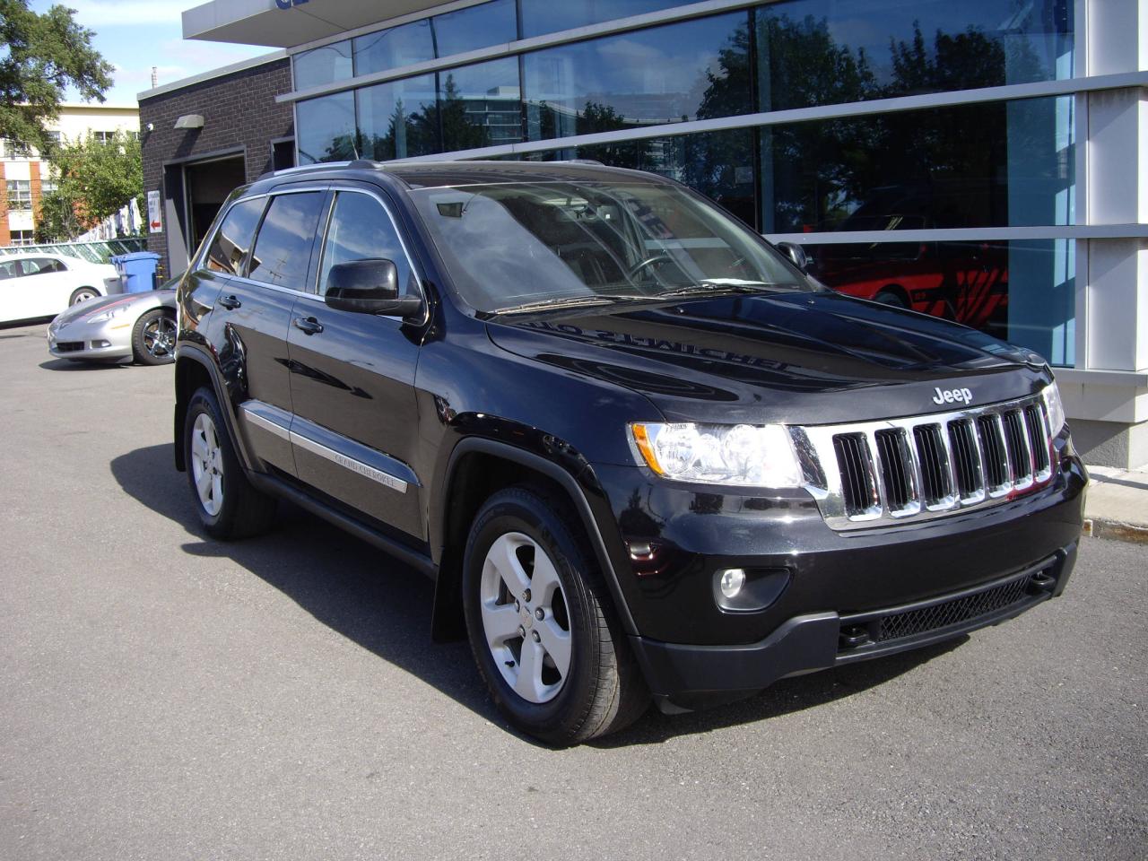 Used 2011 Jeep Grand Cherokee 4 RM 4 portes Laredo for sale in Montréal, QC