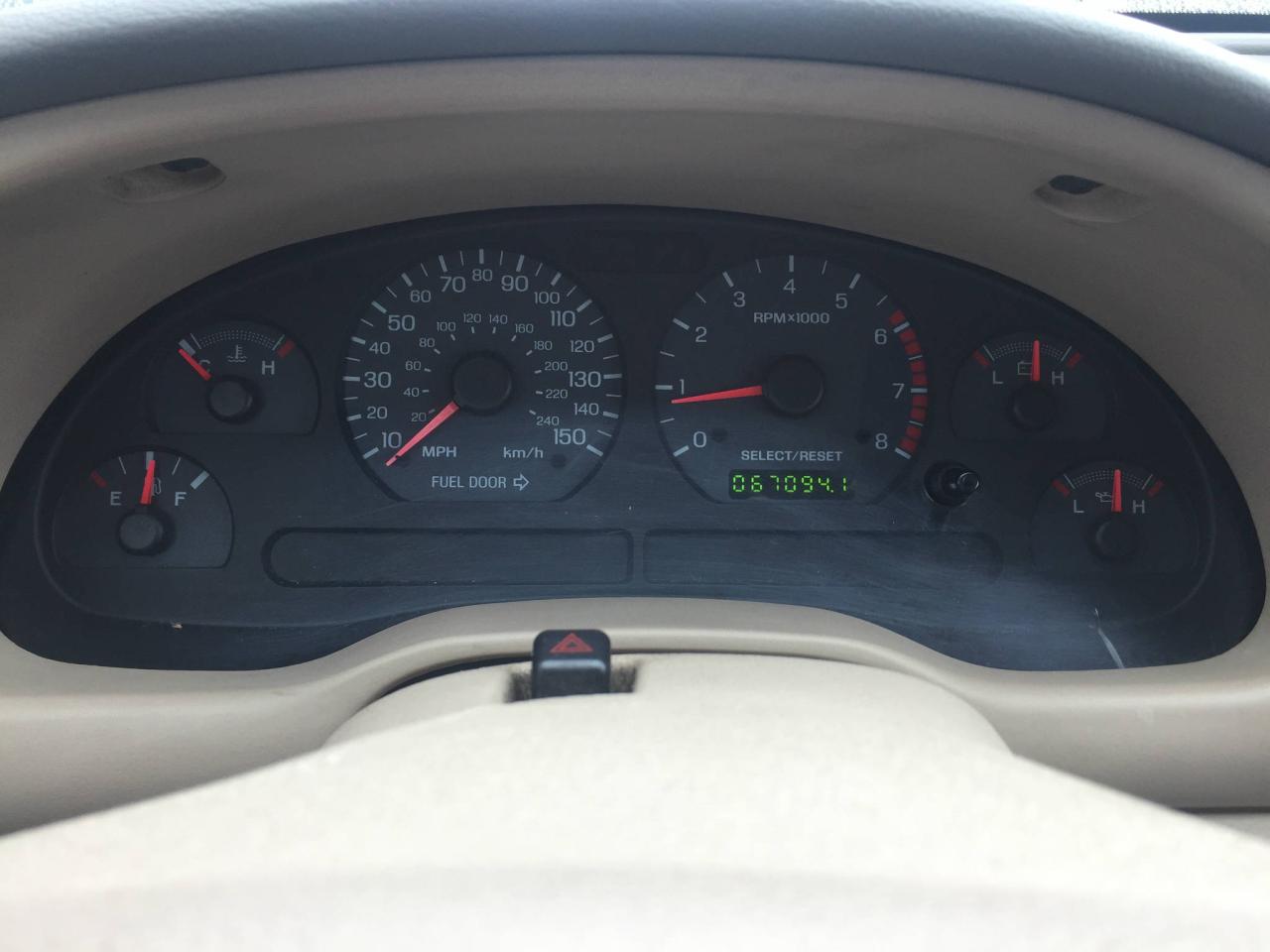645735