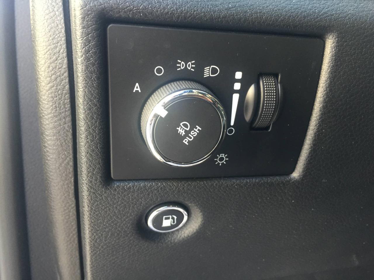 645741