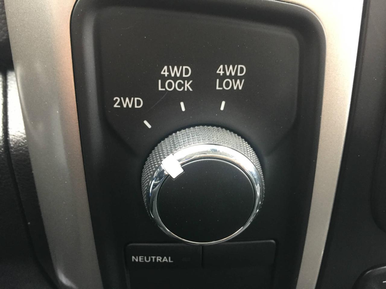 645783