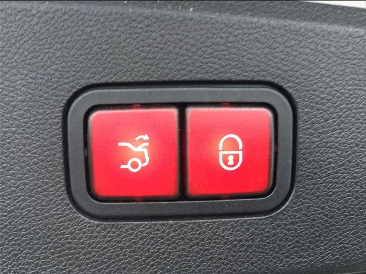 645793.11289182