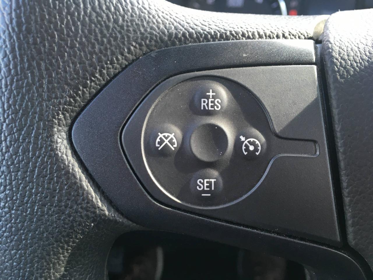 645890