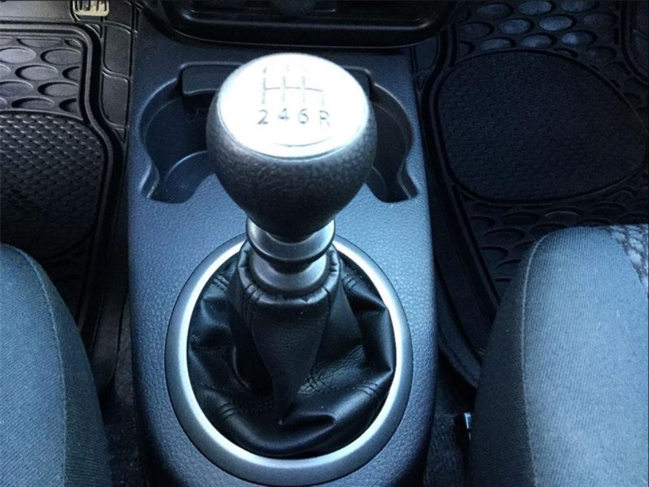 645897