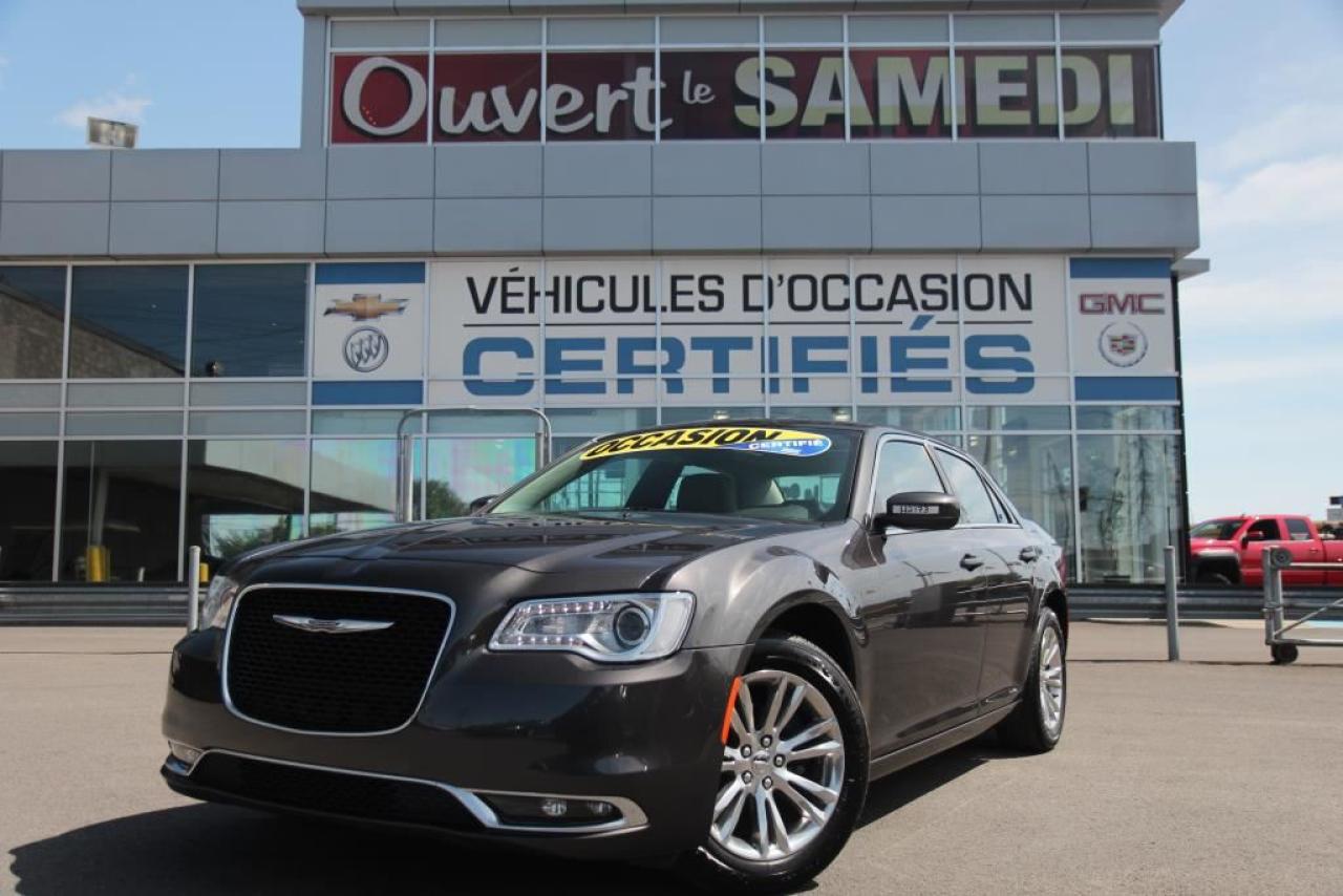 Used 2016 Chrysler 300  for sale in St-Léonard, QC