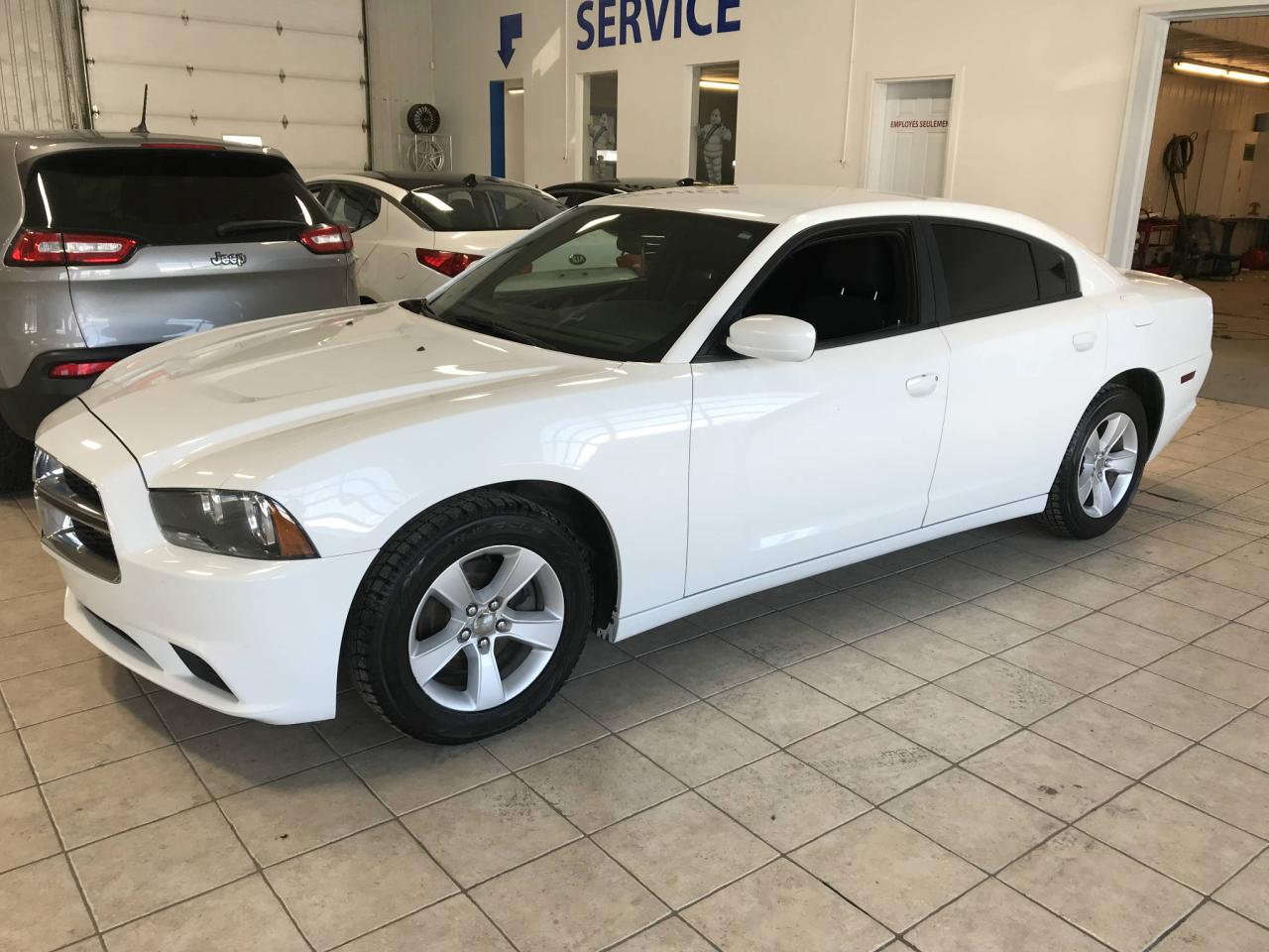 Used 2014 Dodge Charger Se , T.équipé for sale in Lévis, QC
