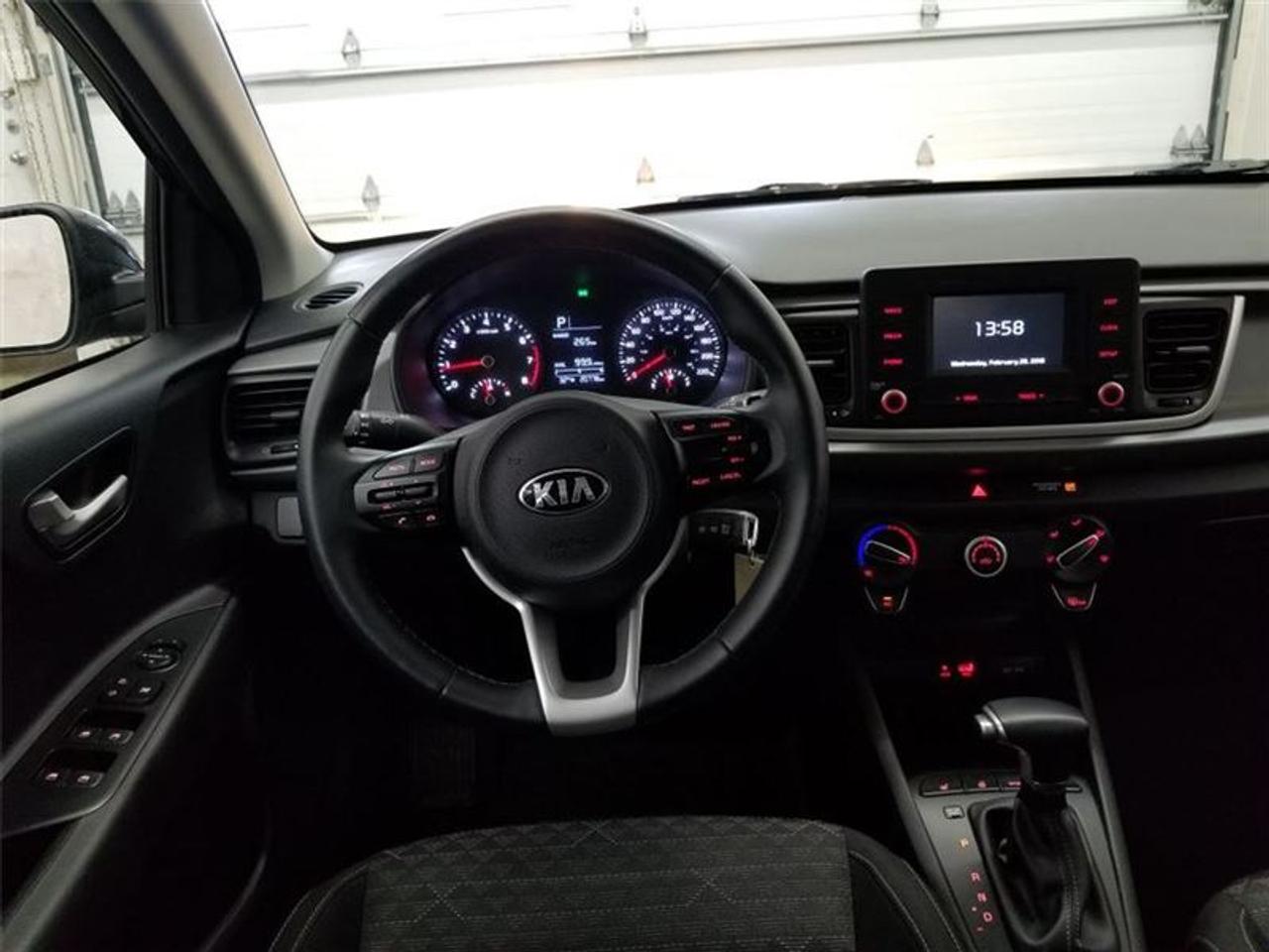 646156.11296779