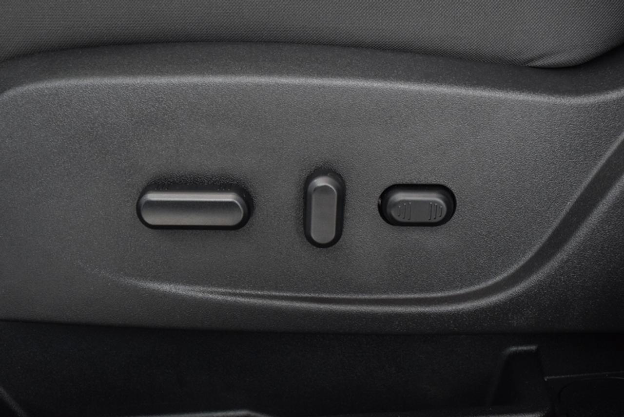 646303.11299749
