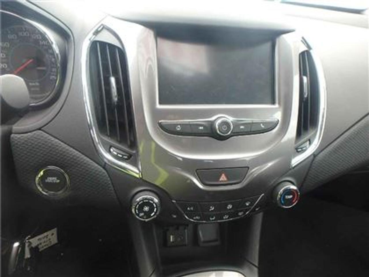 646337.11300372