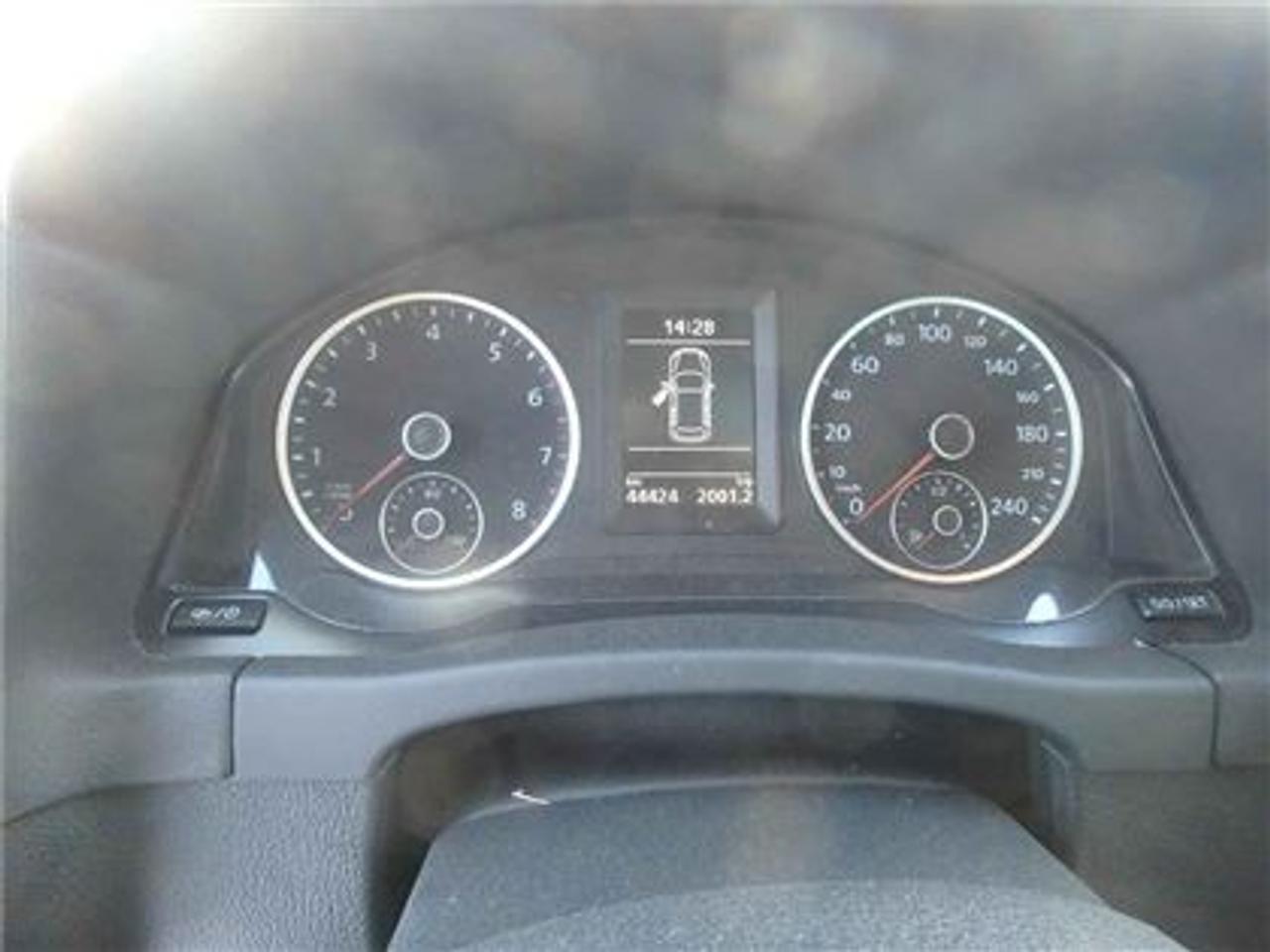 646338.11300427