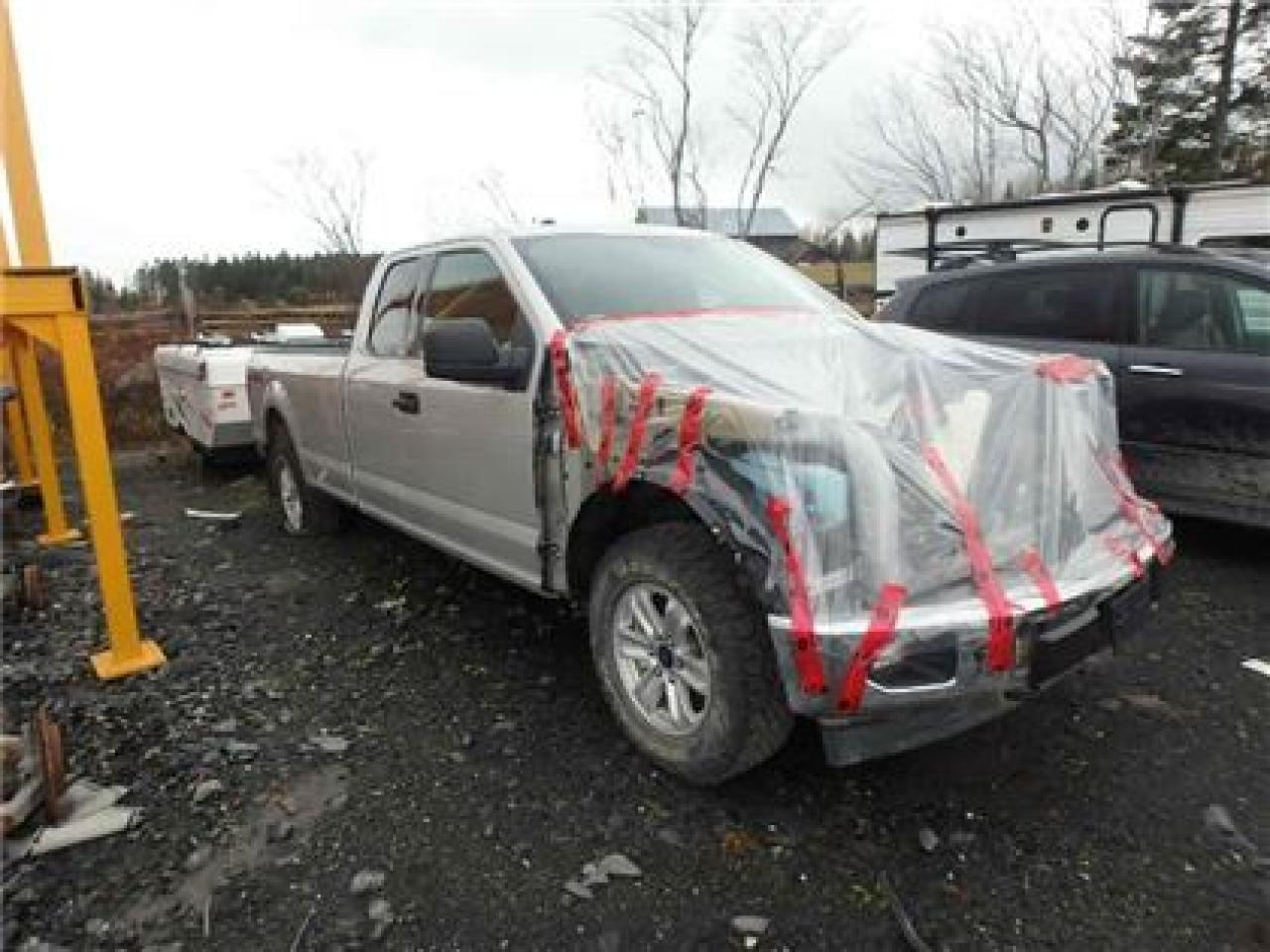 Used 2017 Ford F-150 XLT for sale in St-Philibert, QC