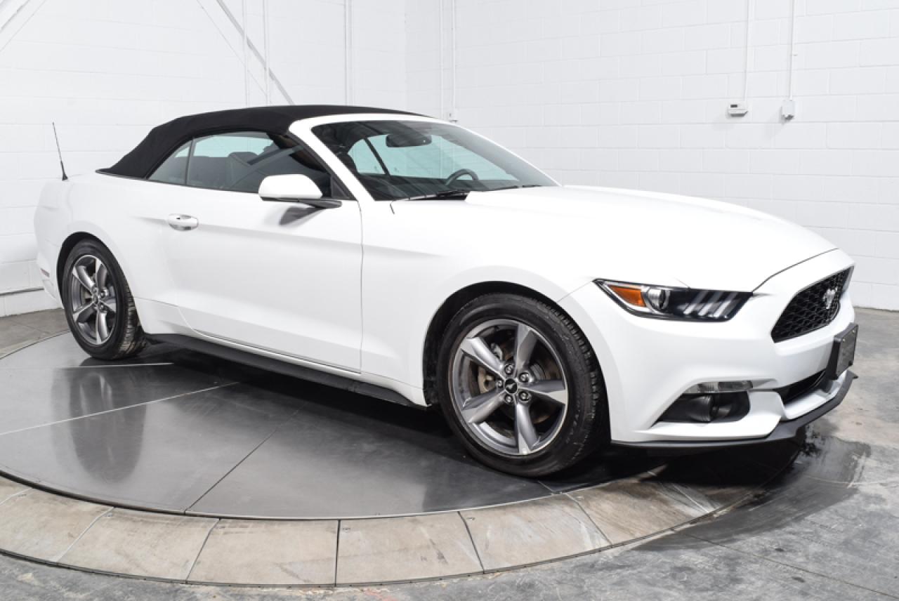 Used 2017 Ford Mustang V6 Decapotable A/c for sale in St-Constant, QC