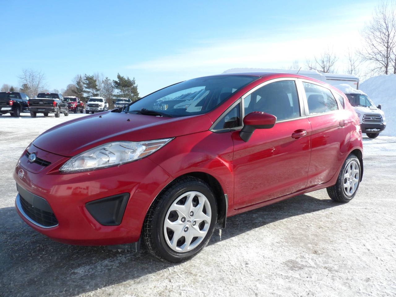 Used 2011 Ford Fiesta Hayon 5 portes SE for sale in Vallée-Jonction, QC