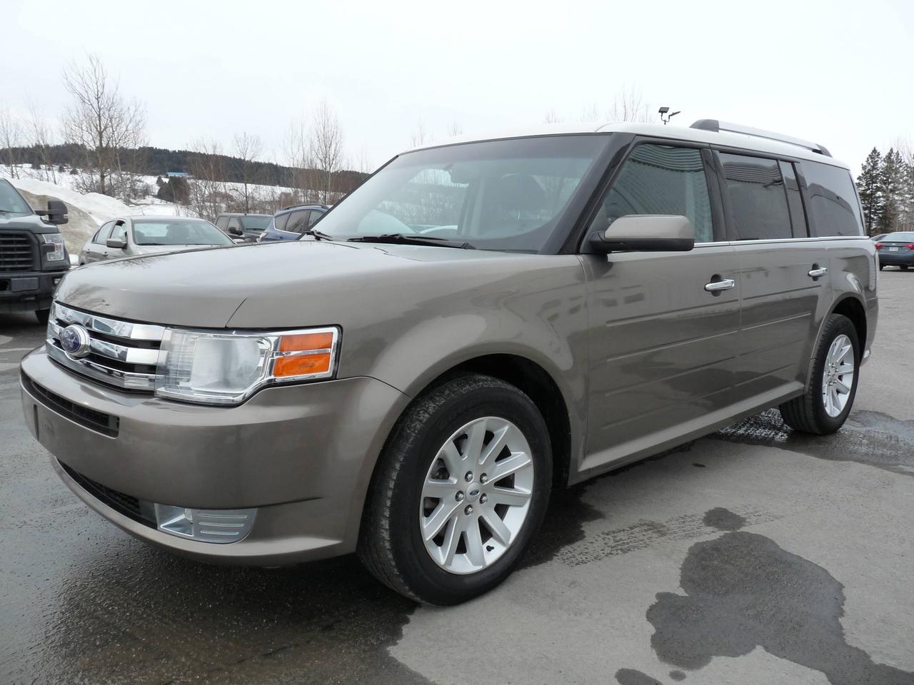 <a href=https://www.clicheautovallee.com/occasion/Ford-Flex-2012.html>https://www.clicheautovallee.com/occasion/Ford-Flex-2012.html</a>

SIÈGES CHAUFFANTS, USB, BLUETOOTH, CLIMATISATION ET CHAUFFAGE ARRIÈRE, VIENS AVEC MAG ÉTÉ ET ROUES HIVER, FINANCEMENT DISPONIBLE, NOUS REPRENONS LES ÉCHANGES.


Cliche auto Ford est un concessionnaire Ford qui a pignon sur rue depuis 1927.  Nous sommes à Vallée-Jonction, dans la région le la   Beauce, dans Chaudière Appalaches  à proximité de Saint-Georges, Sainte-Marie, Beauceville, Saint-Joseph,  Fampton, Saint-ange, Sainte-Marguerite, Sainte- Hénédine, Saint-Elzérar, Saint-Bernard, Saint-Isidore, Saint-Lambert, Saint-Henri.  Nous sommes situé à 20 minutes de lévis et du pont Pierre Laporte et à seulement 30 minutes de Québec.
Nous avons un vaste choix de voiture (sedan, hatchback, hayon,  5 portes, convertible, décapotable, coupé). 
Ou si vous préférez choisissez dans notre gamme d utilitaire sport VUS, SUV  à motricité : 4x4, awd,  4wd, traction intégrale, deux roues motrices (2rm, 2wd) propulsion, traction avant. 
Nous avons le camion ou  pick up que vous avez besoins qu il soit : crew cab, 4 portes, king cag, super cab, mega cab, extended cab, cabine régulière) nous l avons pour vous.
Nous avons également des véhicules familiaux comme des mini fourgonnettes,  Caravan 
Nous offrons des véhicules de toutes  marques : Chevrolet, GMC, Kia, Hyundai, Honda, Toyota, Dodge, Ram, Jeep, Volkswagen, Subaru, Mazda.
Nous offrons le service de financement à des taux à partir de 1.9%, financement 100$ approuvé pour première chance, deuxième chance, travailleurs autonome, retraités. 
Visitez notre site web au : www.clicheauto.com