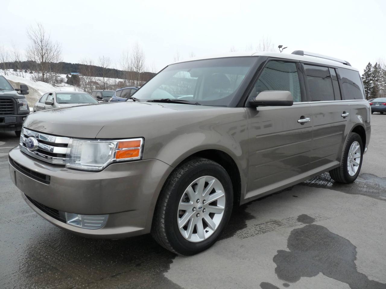 Used 2012 Ford Flex SEL,  7 PASSAGERS for sale in Vallée-Jonction, QC