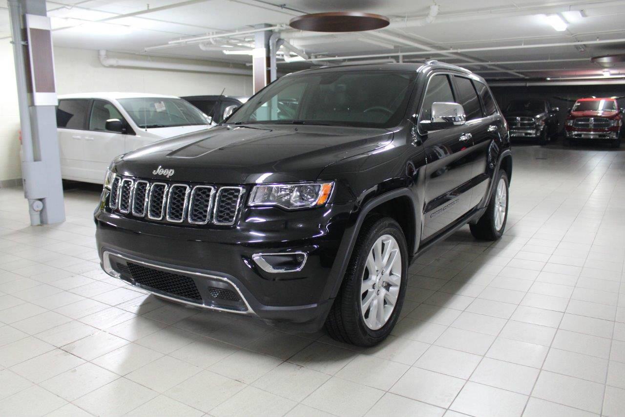 Used 2017 Jeep Grand Cherokee LIMITED 4x4 V8 for sale in St-Eustache, QC