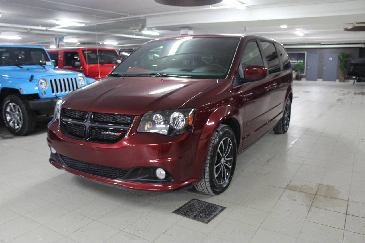 Used 2017 Dodge Grand Caravan SXT PREMIUM PLUS for sale in St-Eustache, QC