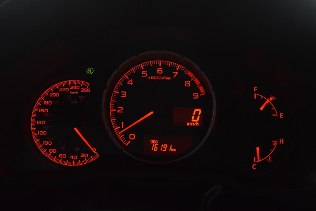646737
