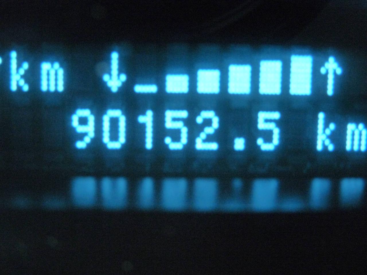 646738.11308271