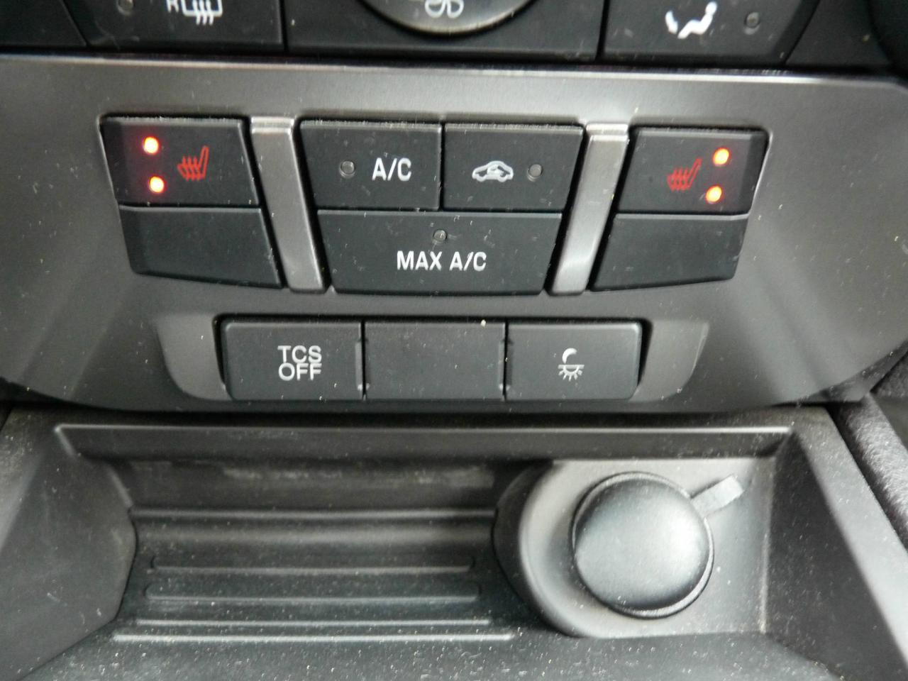 646738