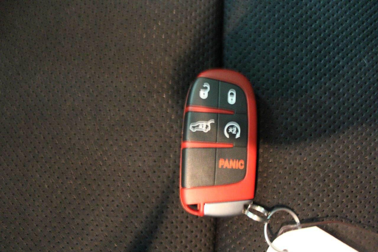646769