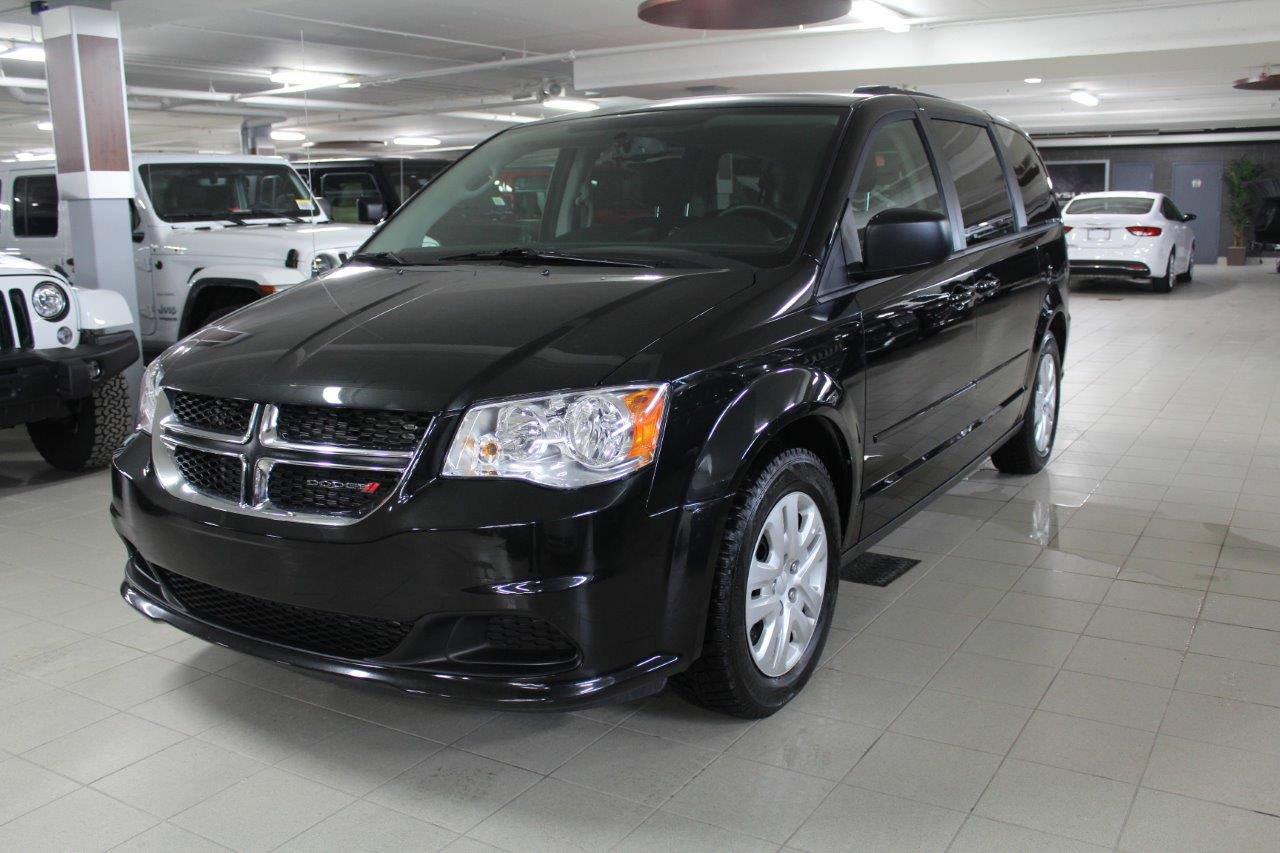 Used 2016 Dodge Grand Caravan SXT for sale in St-Eustache, QC