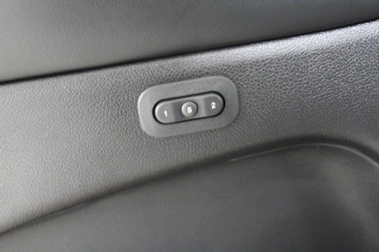 646911