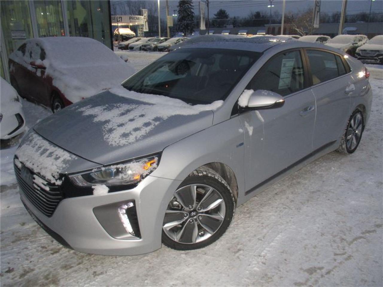 Used 2017 Hyundai Ioniq Ltd Cuir, Toit Ouv for sale in Blainville, QC