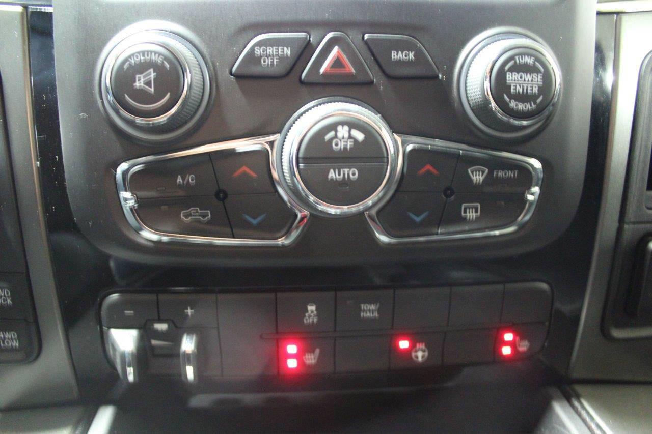 646929