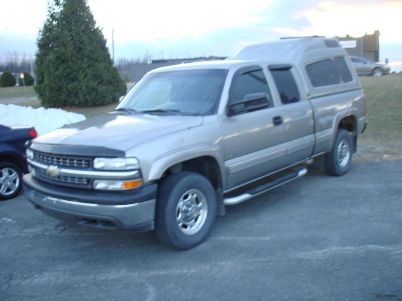 Used 2002 Chevrolet Silverado 2500  for sale in Thetford Mines, QC