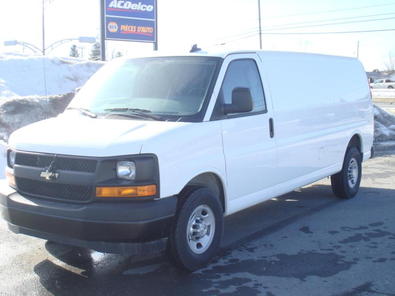 Used 2017 Chevrolet Express  for sale in Thetford Mines, QC