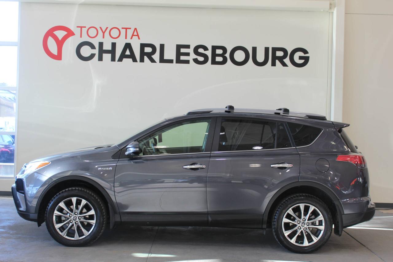 Used 2017 Toyota RAV4 Hybride ** HYBRID **Limited for sale in Québec, QC