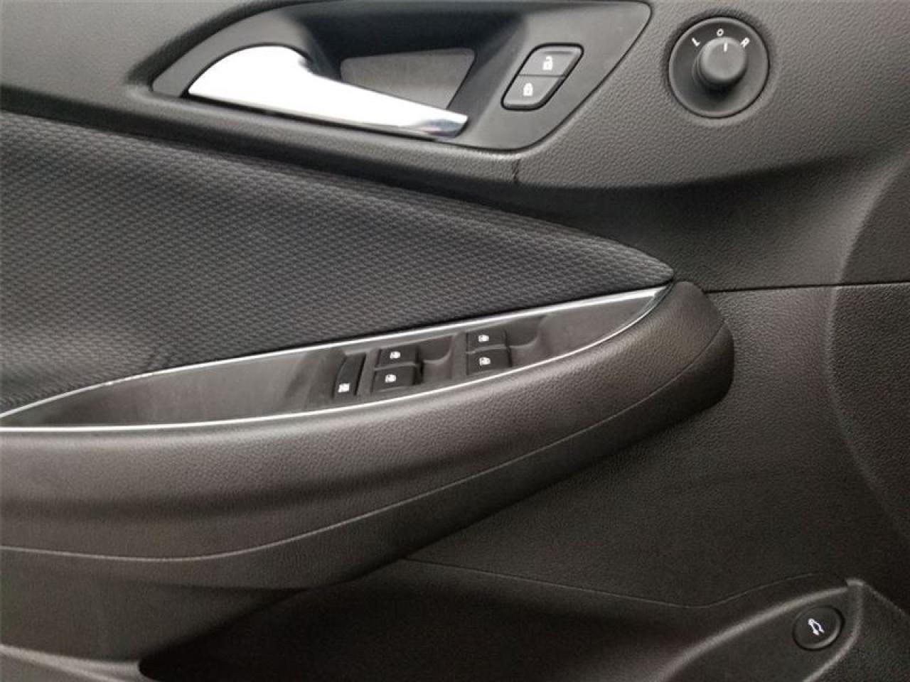 647040