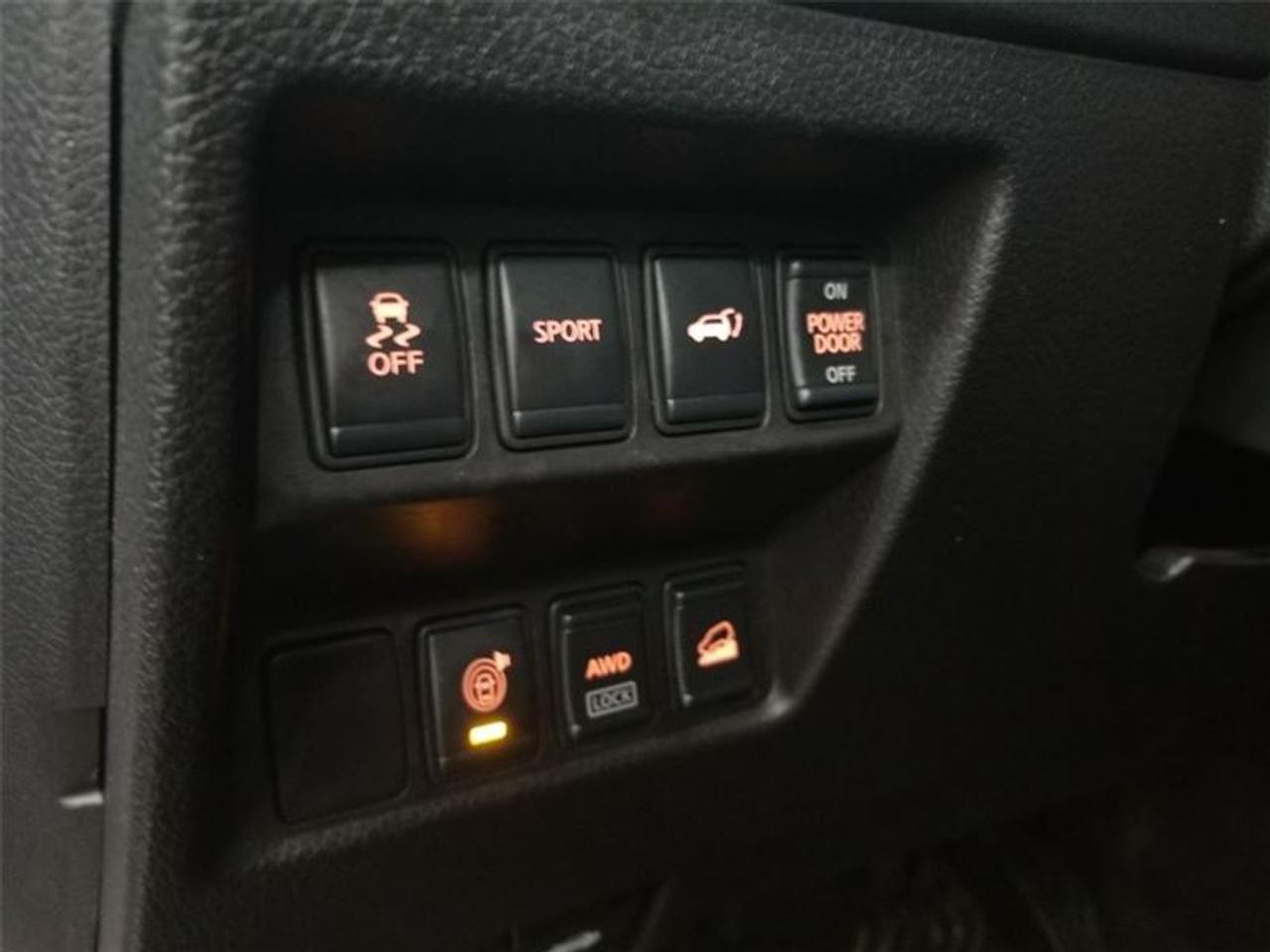 647052.11693394