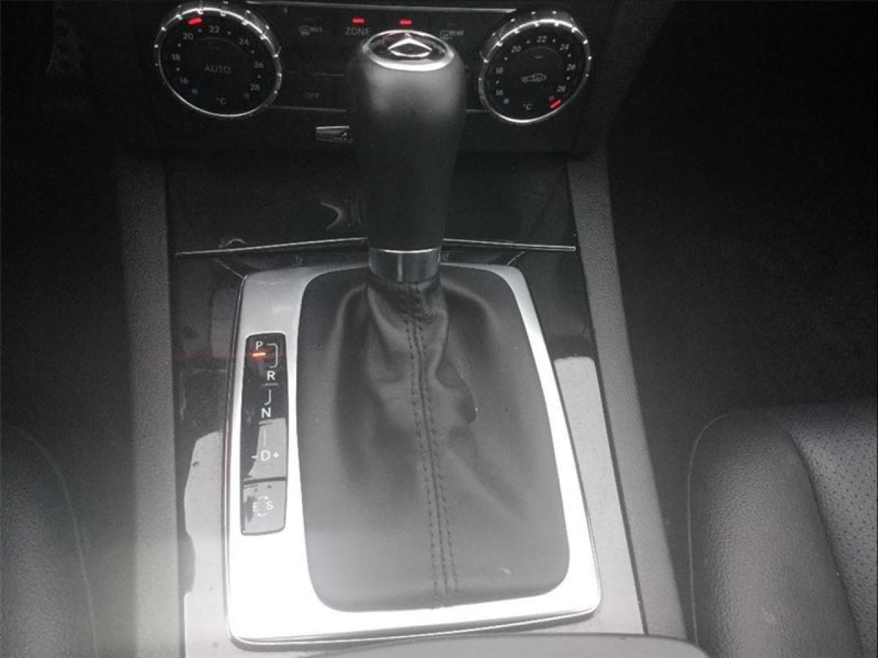 647059