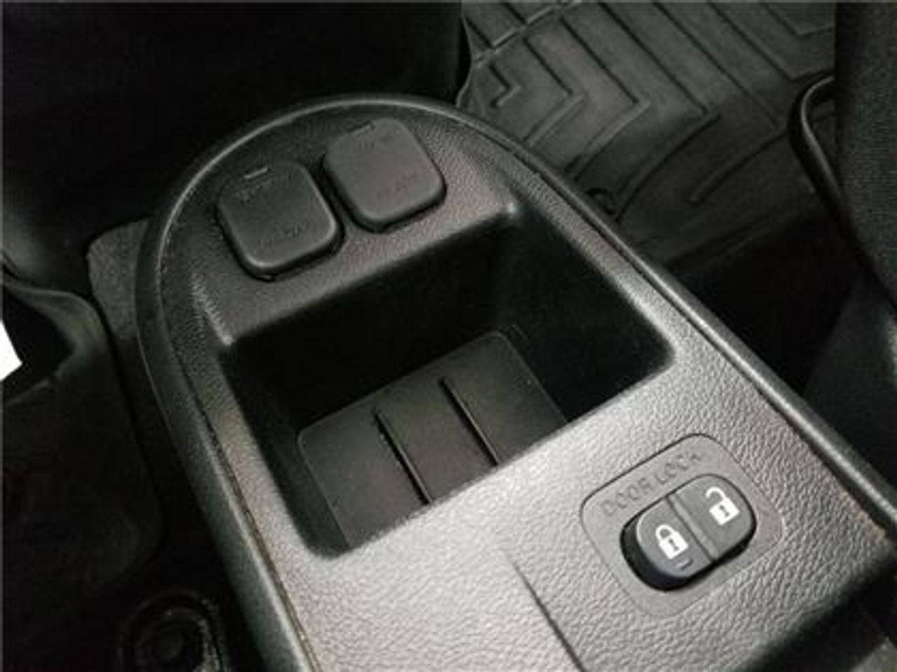 647090.11314785