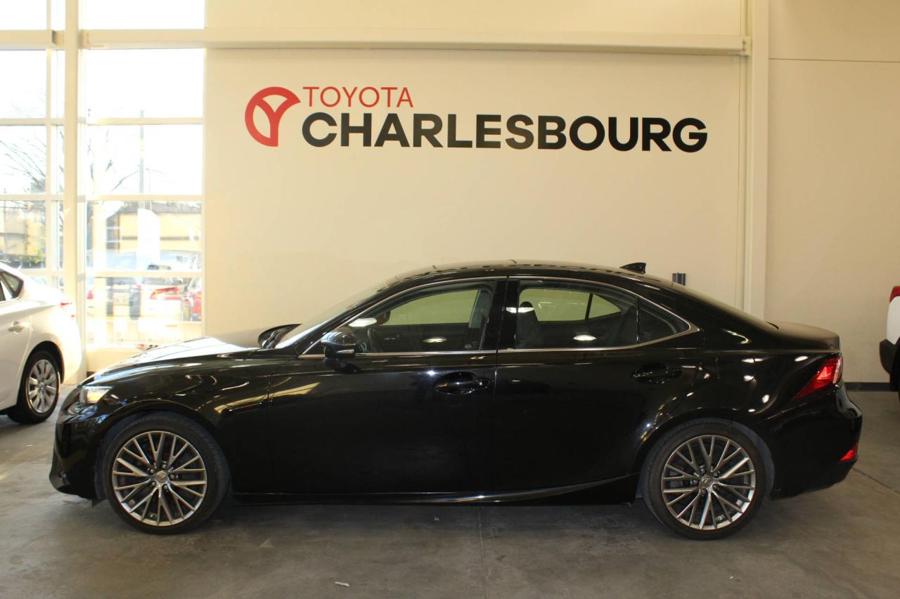 Used 2016 Lexus IS 300 AWD for sale in Québec, QC