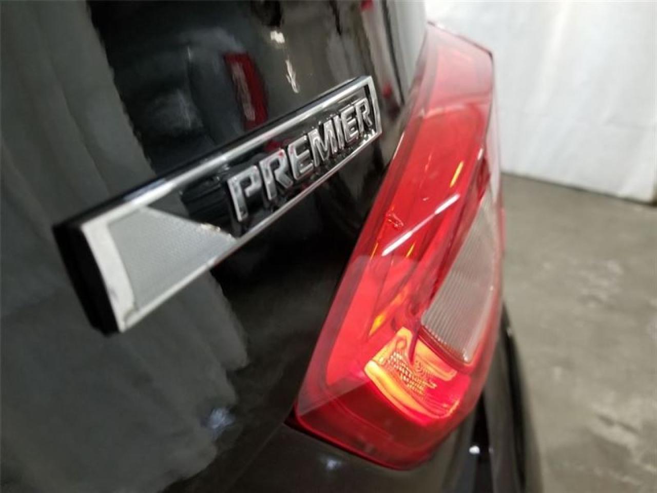 647223