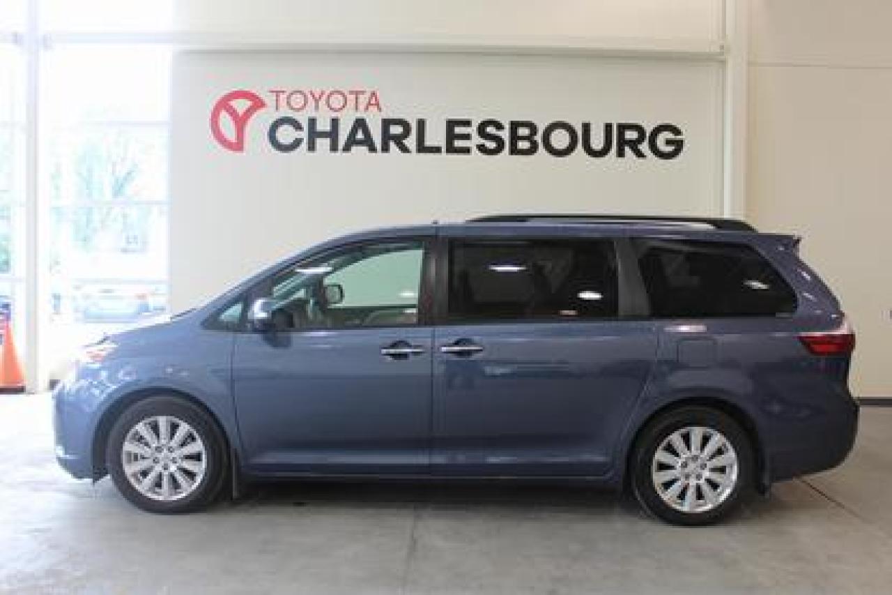 Used 2017 Toyota Sienna LIMITED for sale in Québec, QC