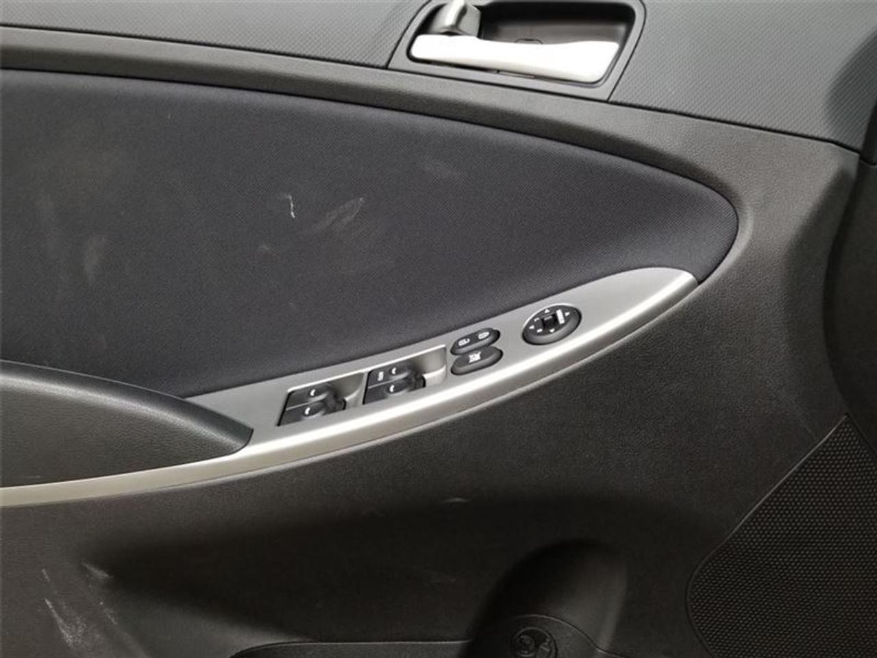 647288.11318019
