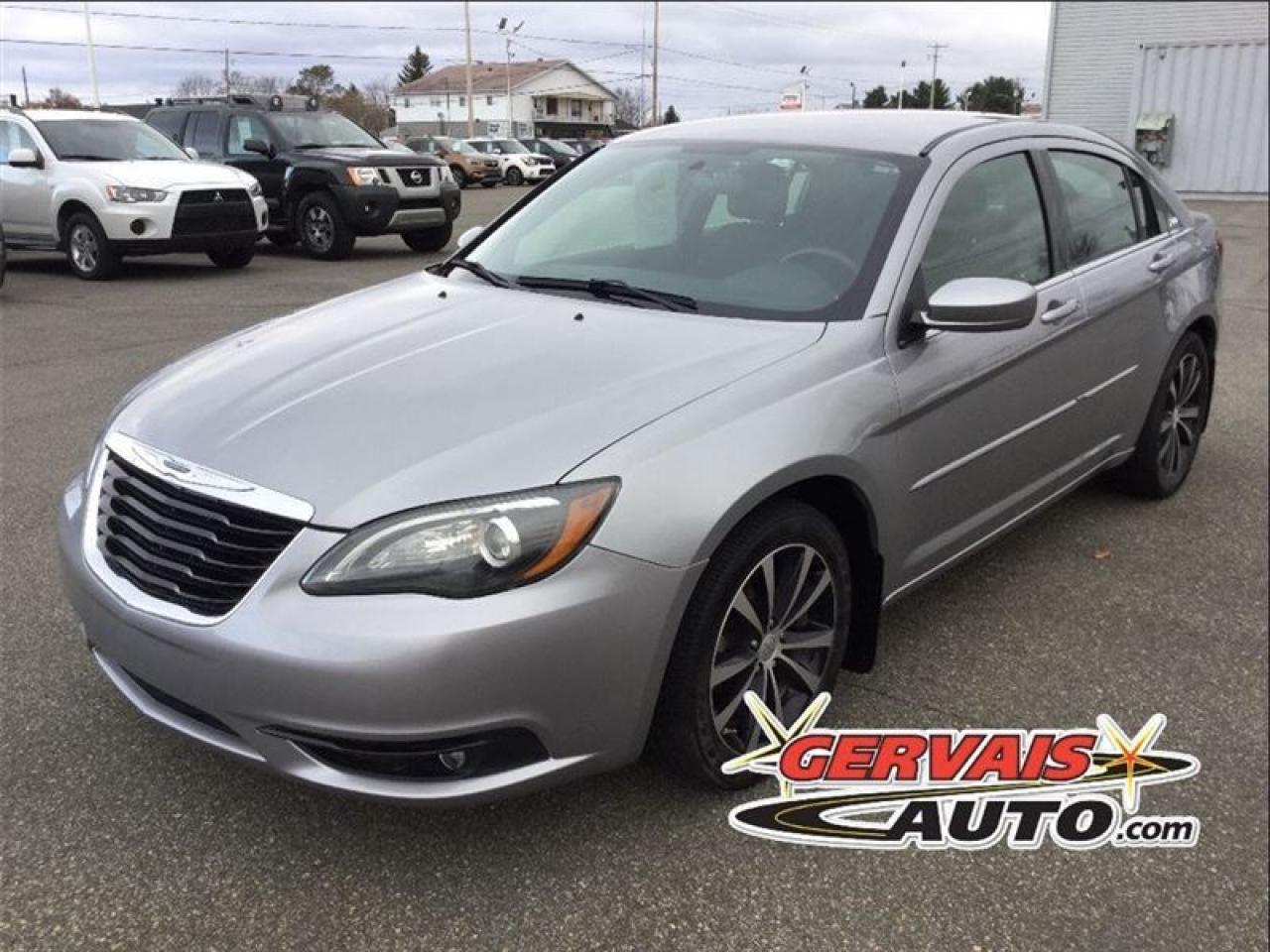 Used 2014 Chrysler 200 S V6 Cuir/tissus for sale in Trois-Rivières, QC