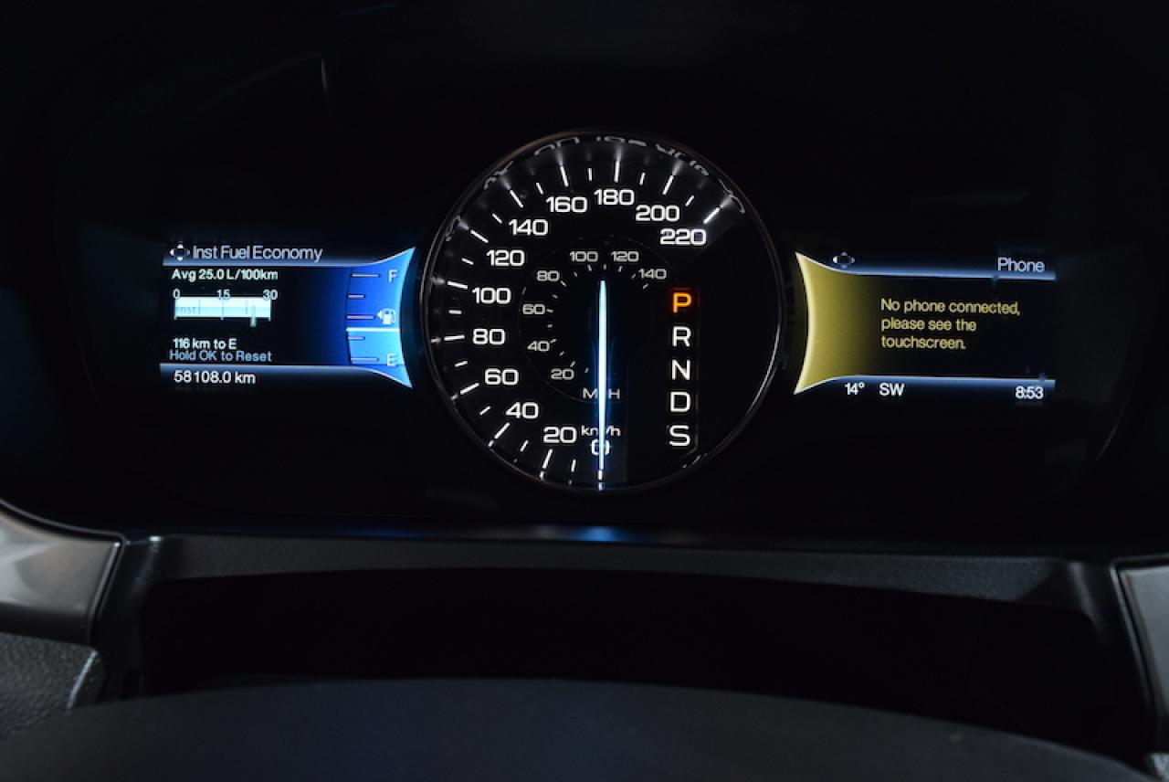 647303